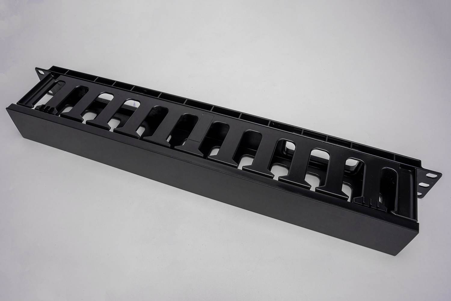 19英寸1U理线器 塑料